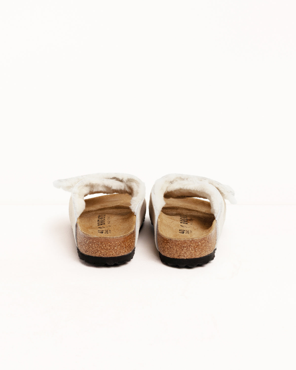 Stüssy & Birkenstock Solana Shearling Slide – Bone  display picture 3