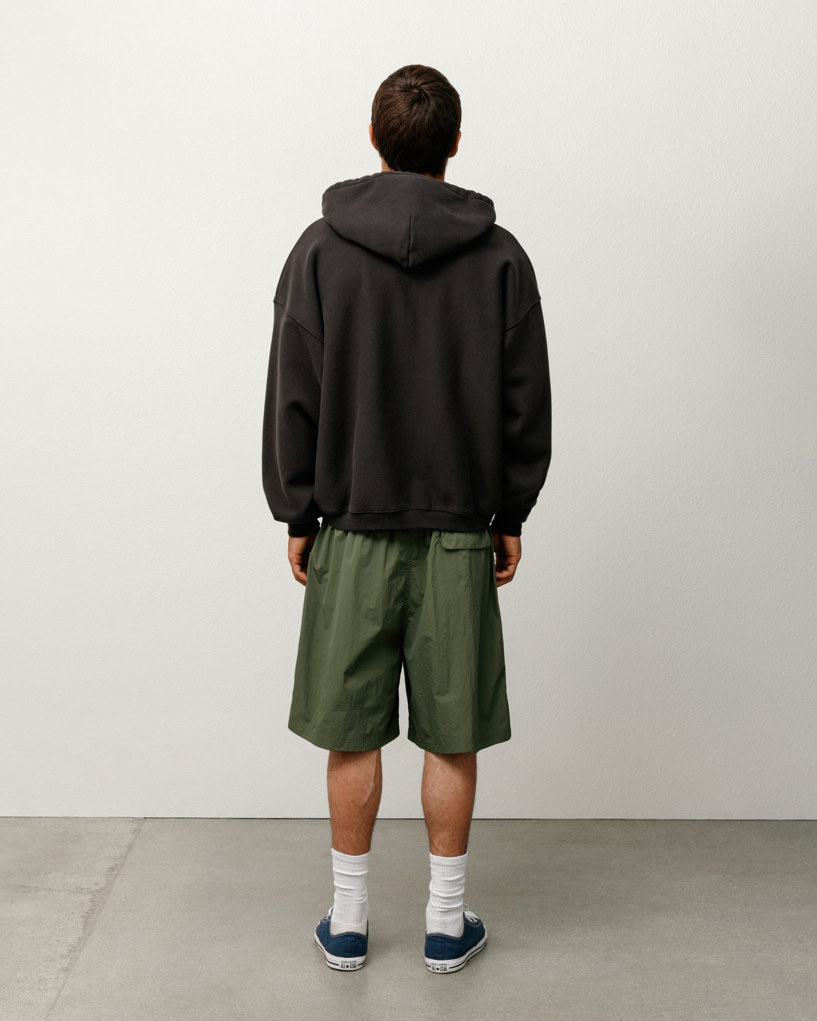 Court Short Mens Regular In Olive