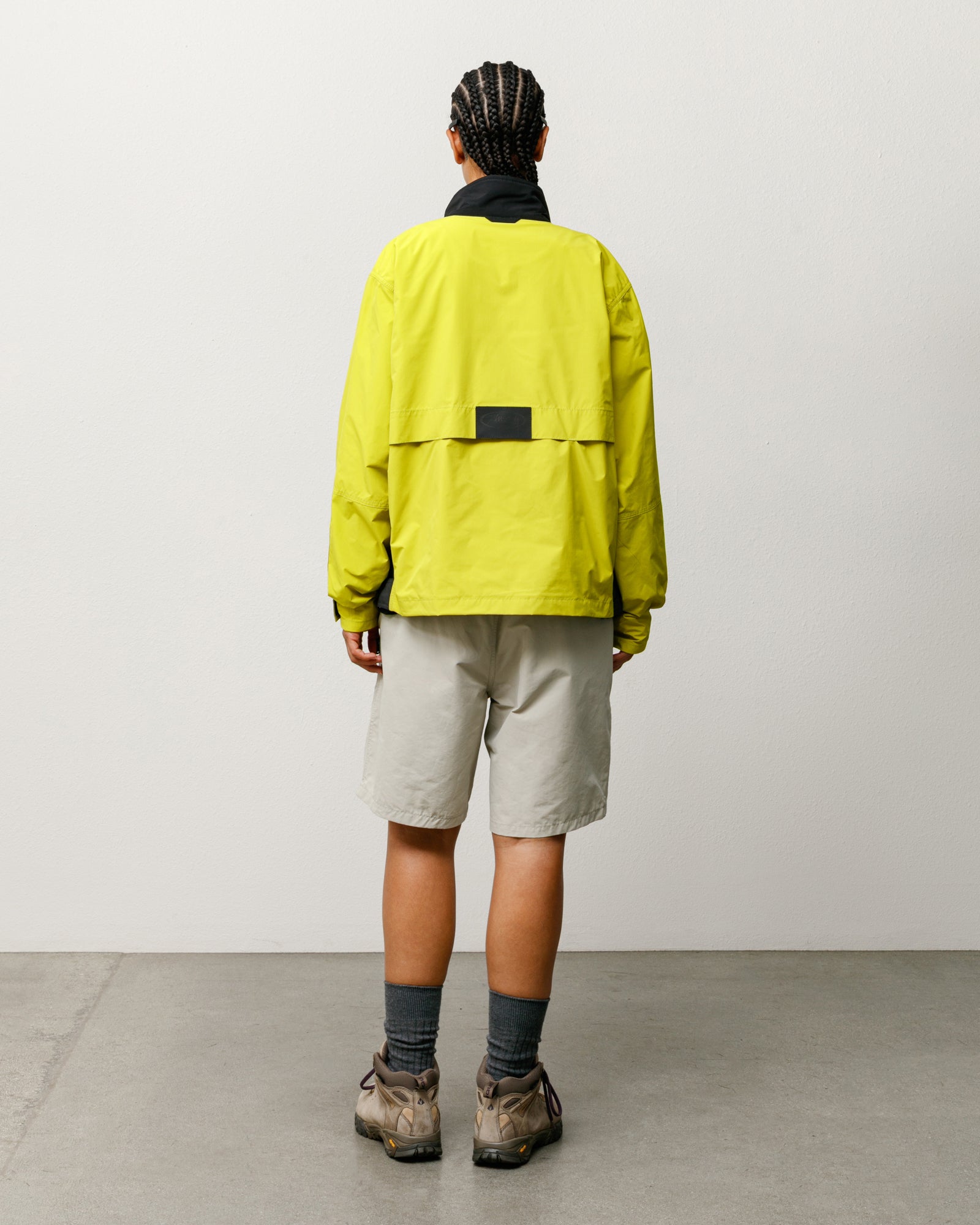 Transit Short Unisex Regular In Sand