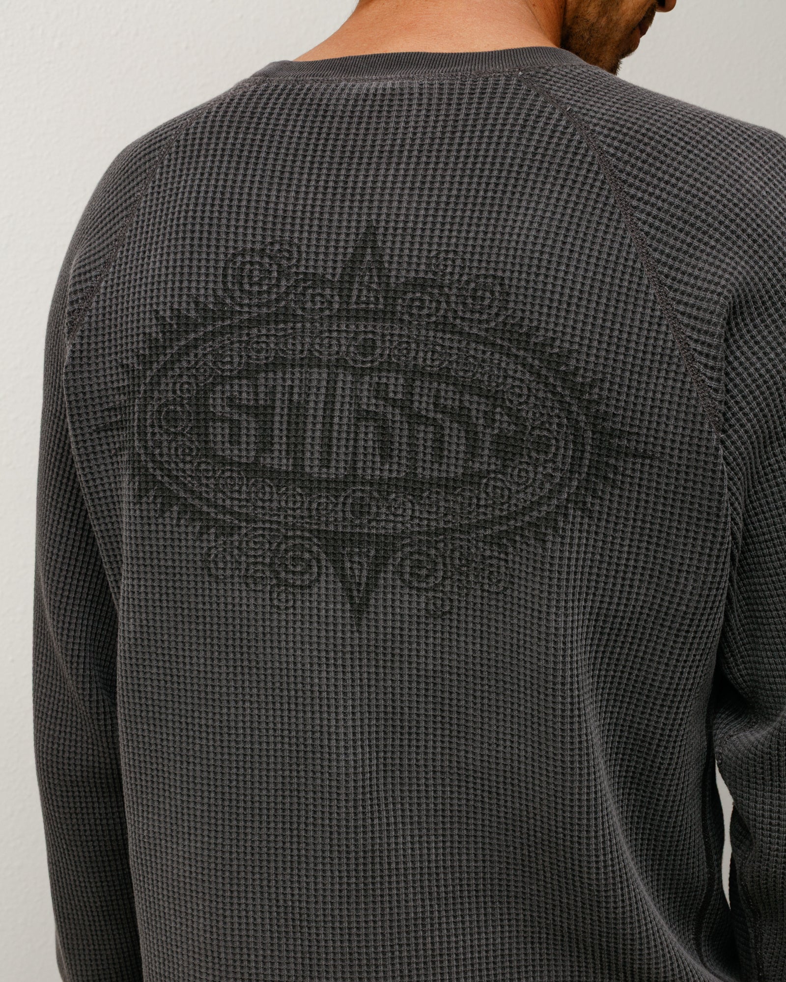 Mantra Raglan Thermal – Washed Black | Tops & Knits | Stüssy Europe