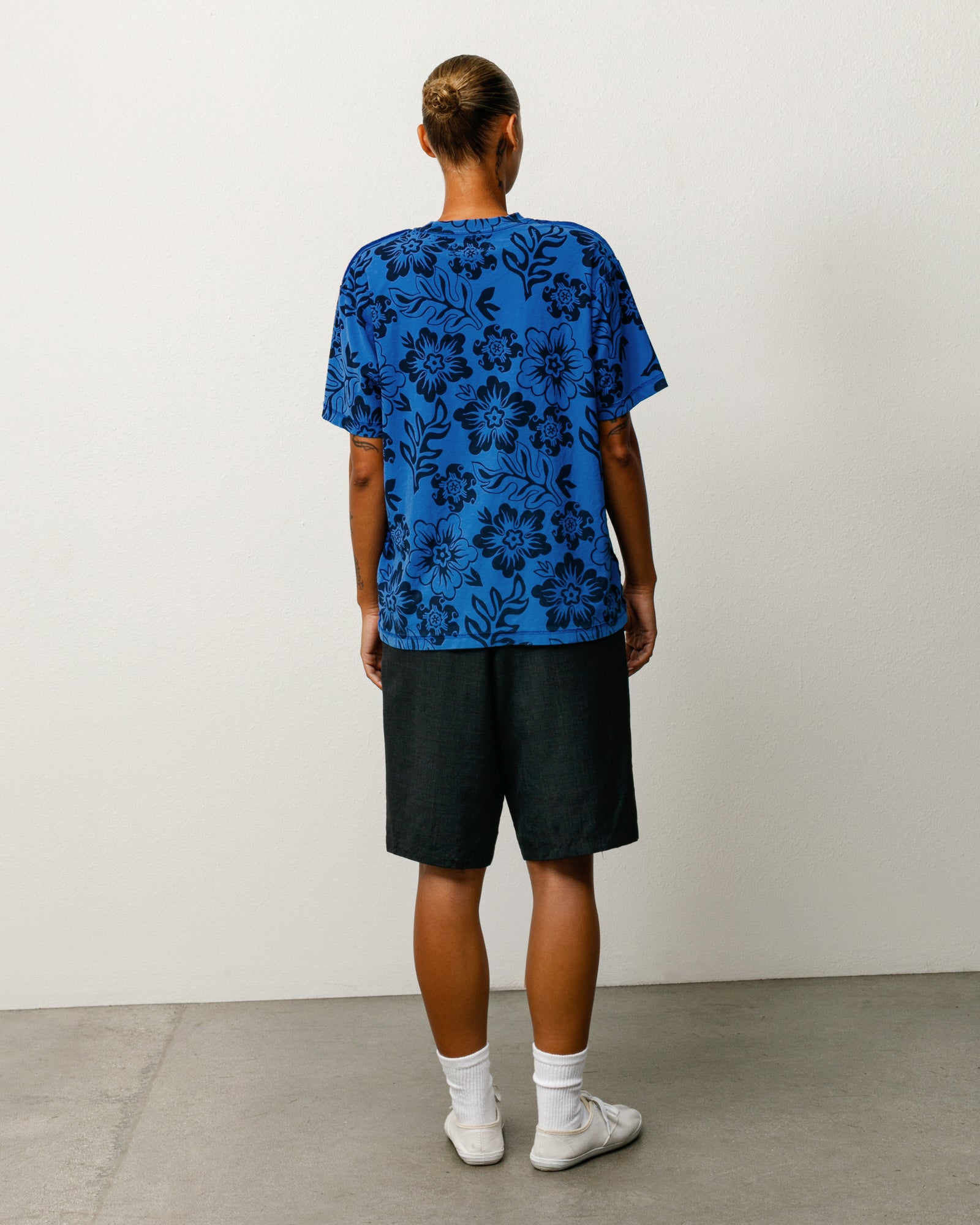 Lazy Floral Tee - Sport Blue | Tops & Shirts | Stüssy Europe