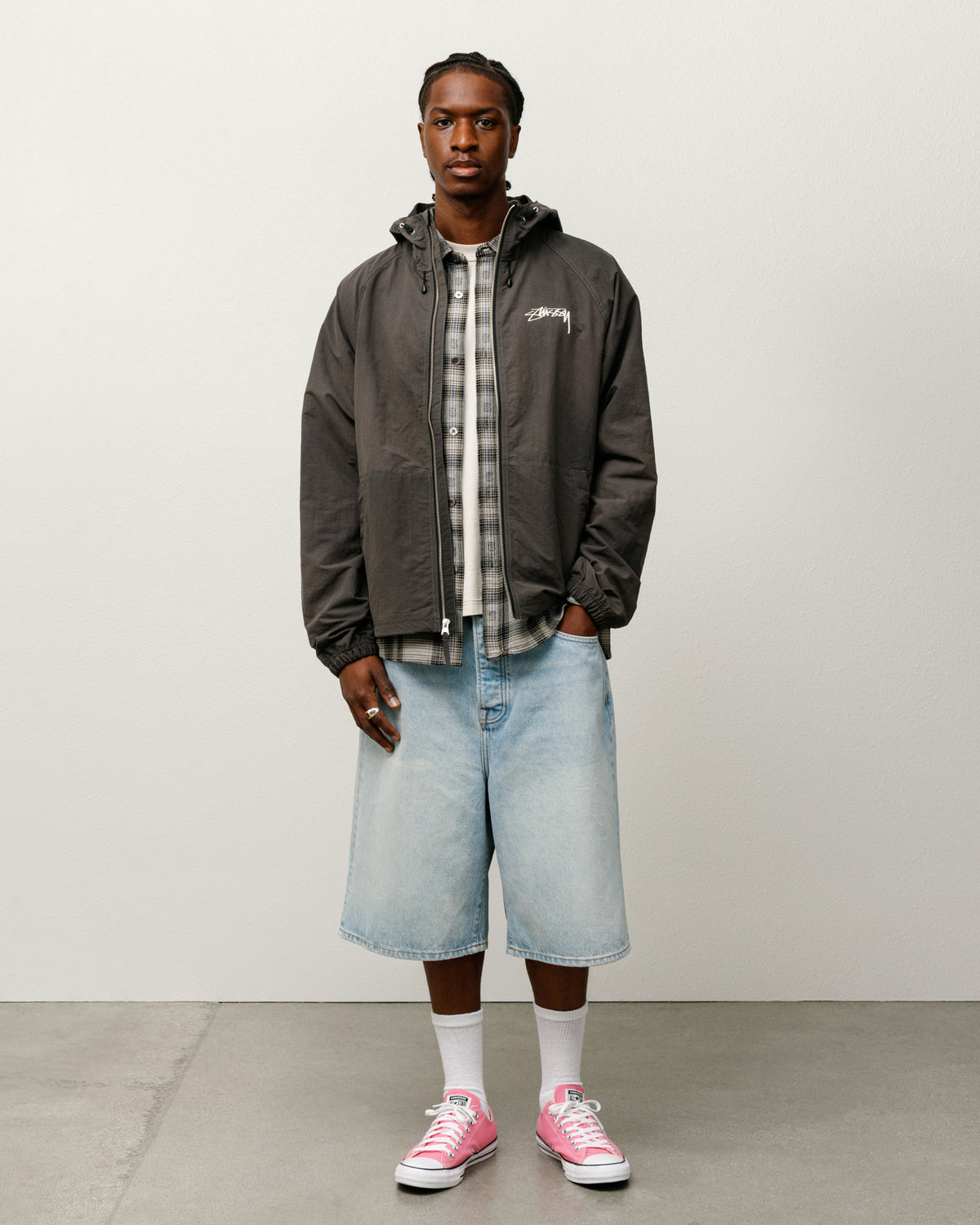 Beach Shell Wave Dye – Black | Outerwear | Stüssy Europe