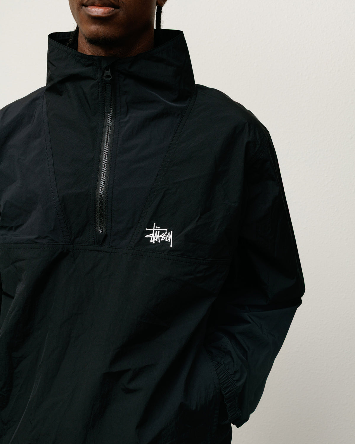 Warm Up Pullover – Black | Outerwear | Stüssy Europe