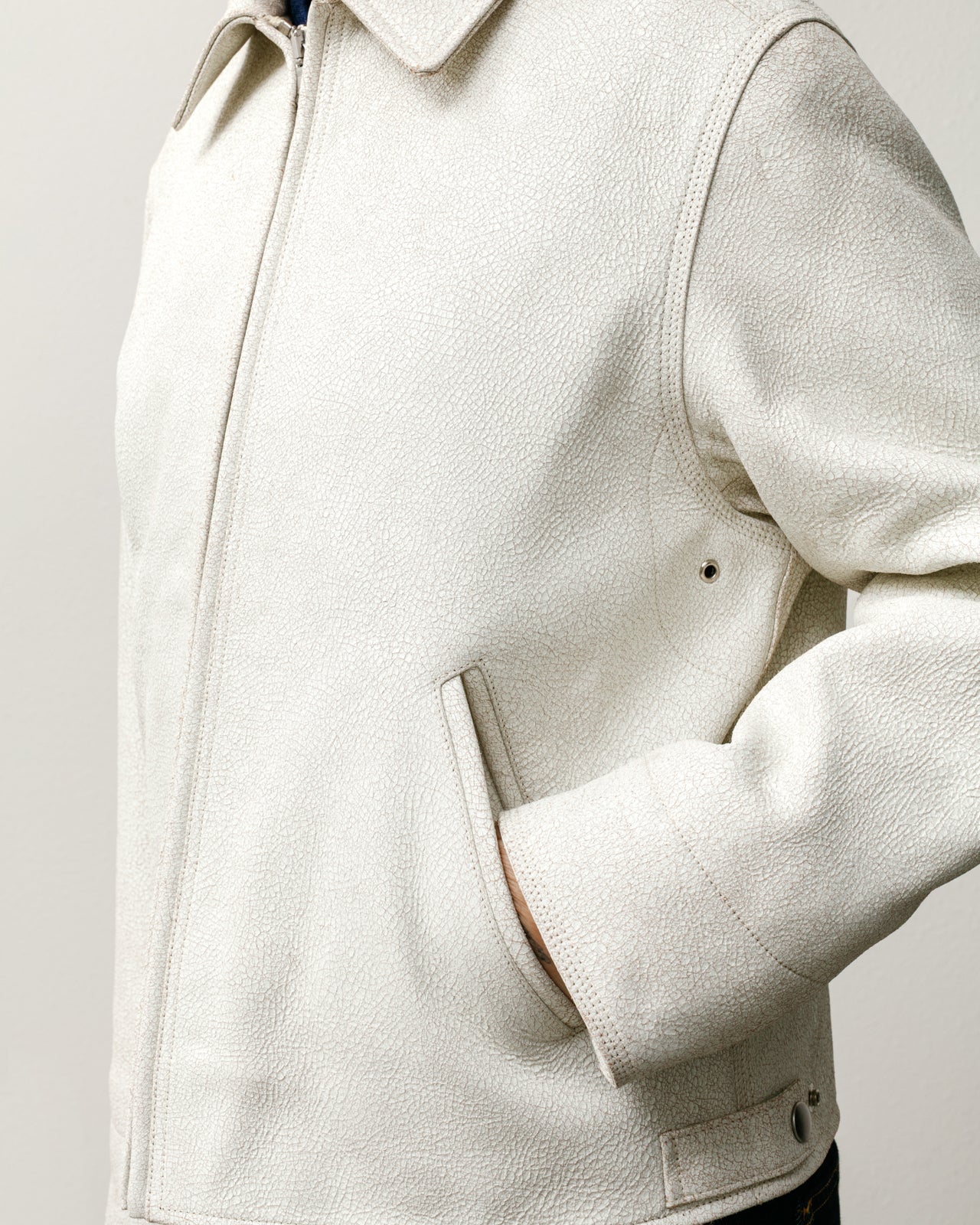 Garage Jacket Cracked Leather – White | Outerwear | Stüssy Europe