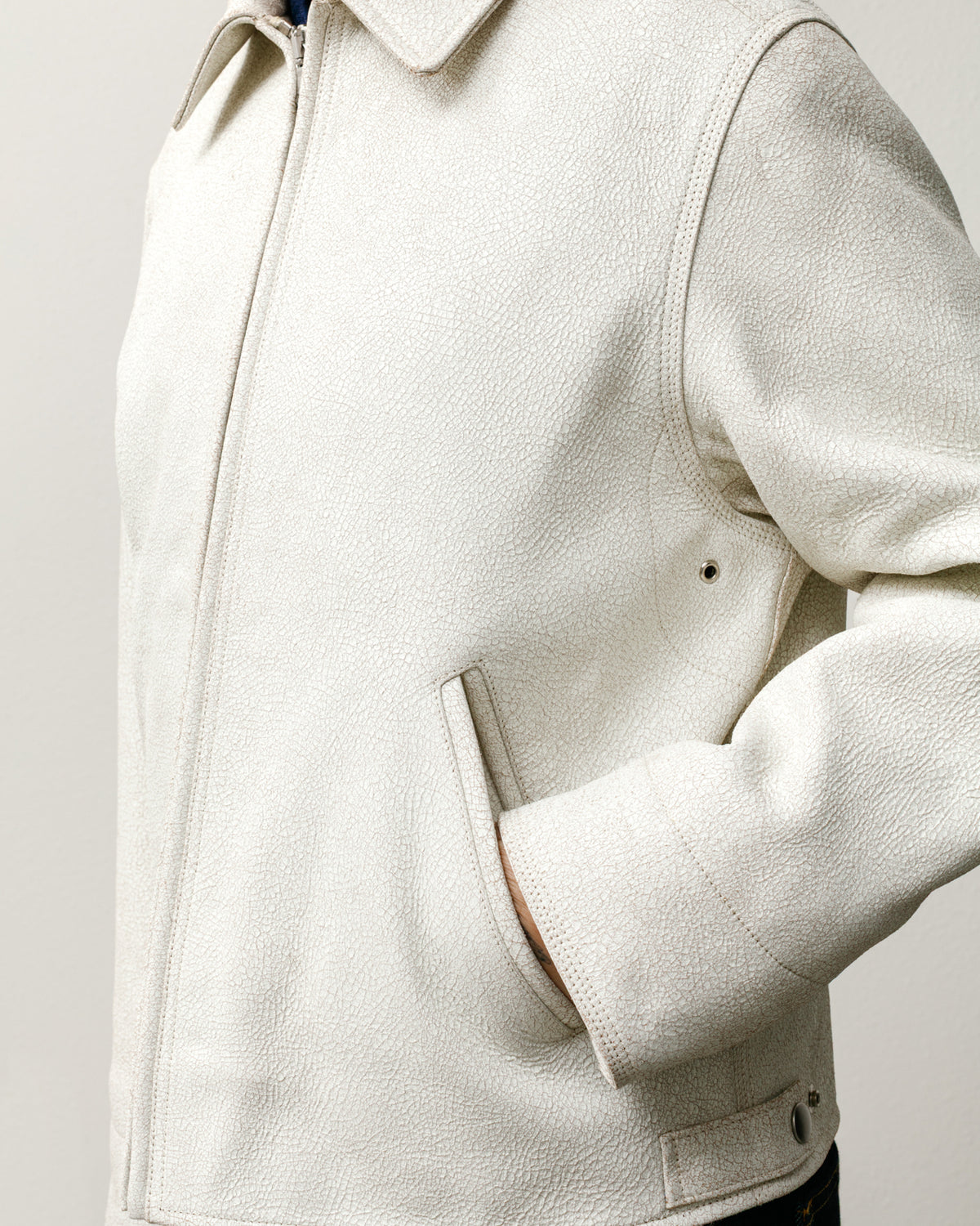 Garage Jacket Cracked Leather – White | Outerwear | Stüssy Europe