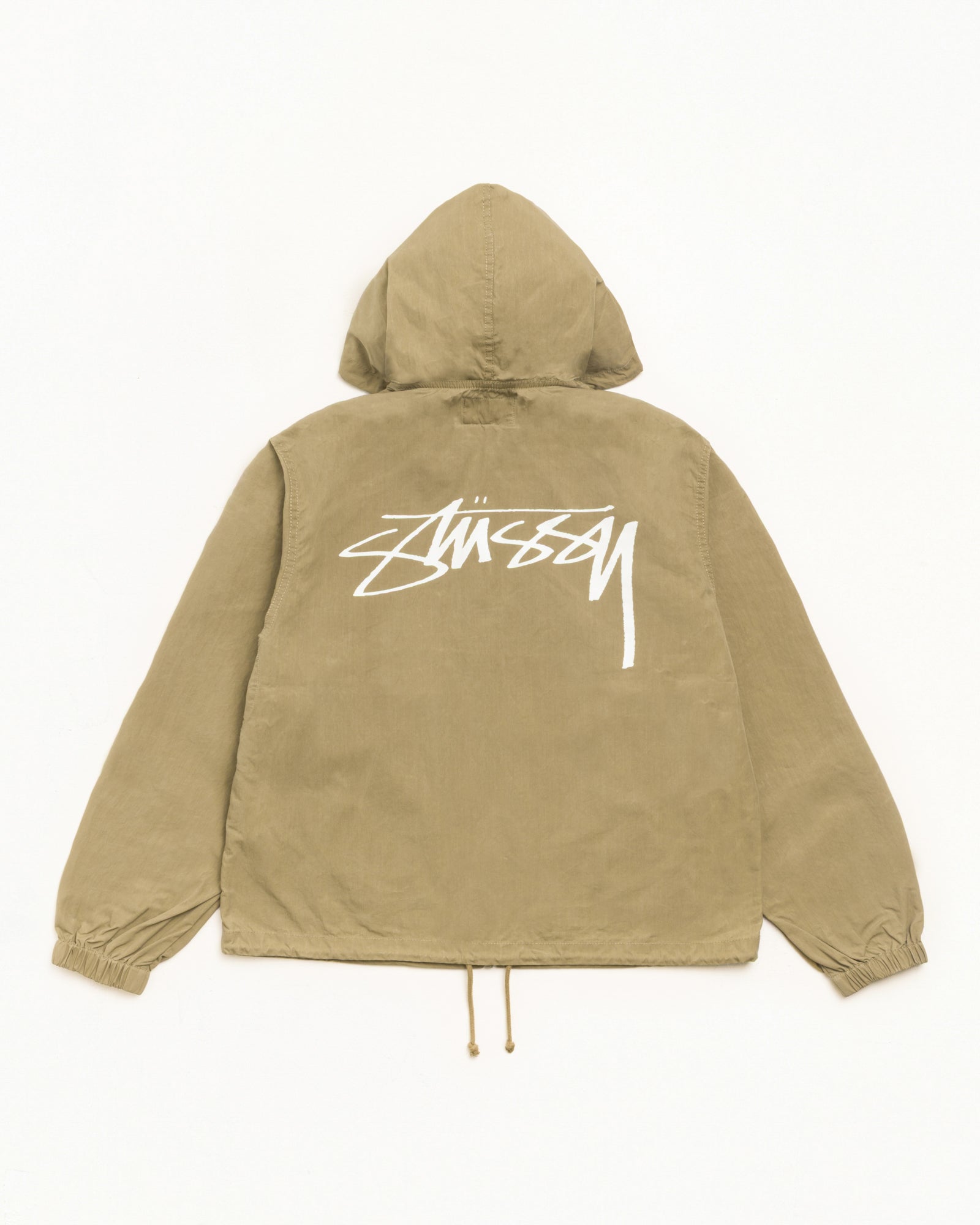 Veste WAXED COTTON BEACH SHELL olive à capuche, grand logo Stüssy au dos