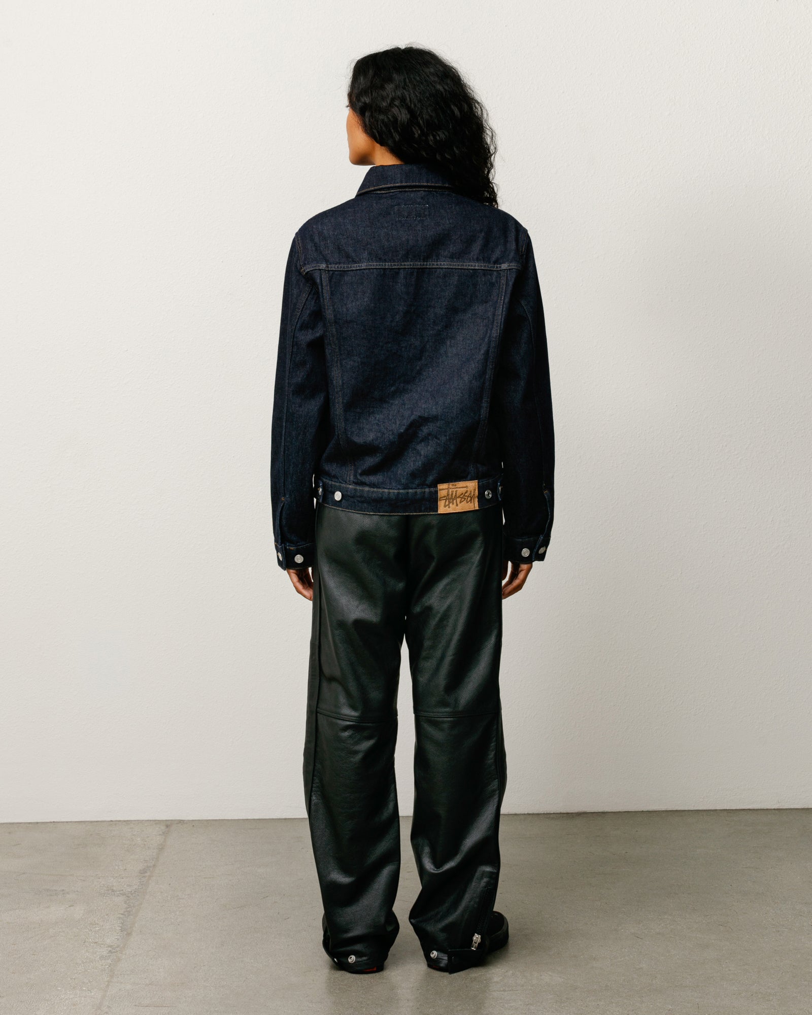 Trucker Denim Unisex Long Sleeve In Rinsed Indigo