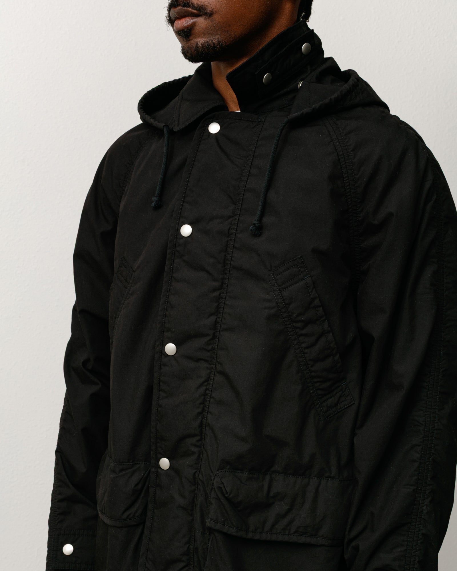 LIGHTWEIGHT FIELD PARKA Vêtements d'extérieur dans le coloris Black