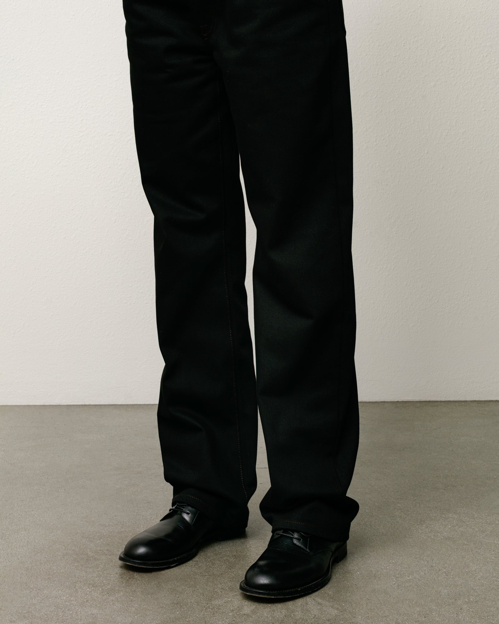 Slim Jean Denim Unisex In Raw Black Contrast Stitch