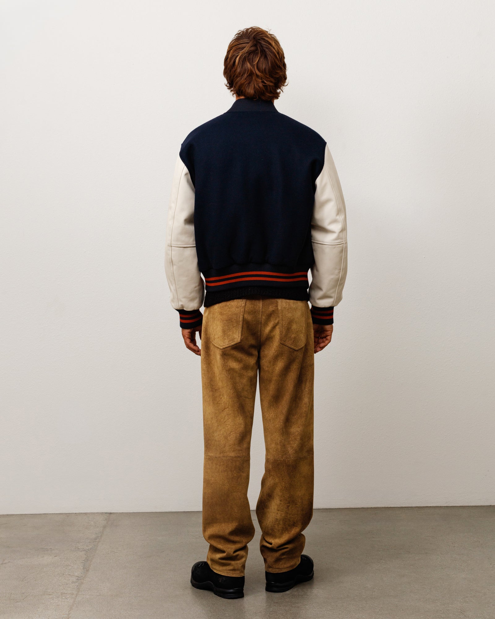 New Classic Suede Unisex Regular In Light Brown