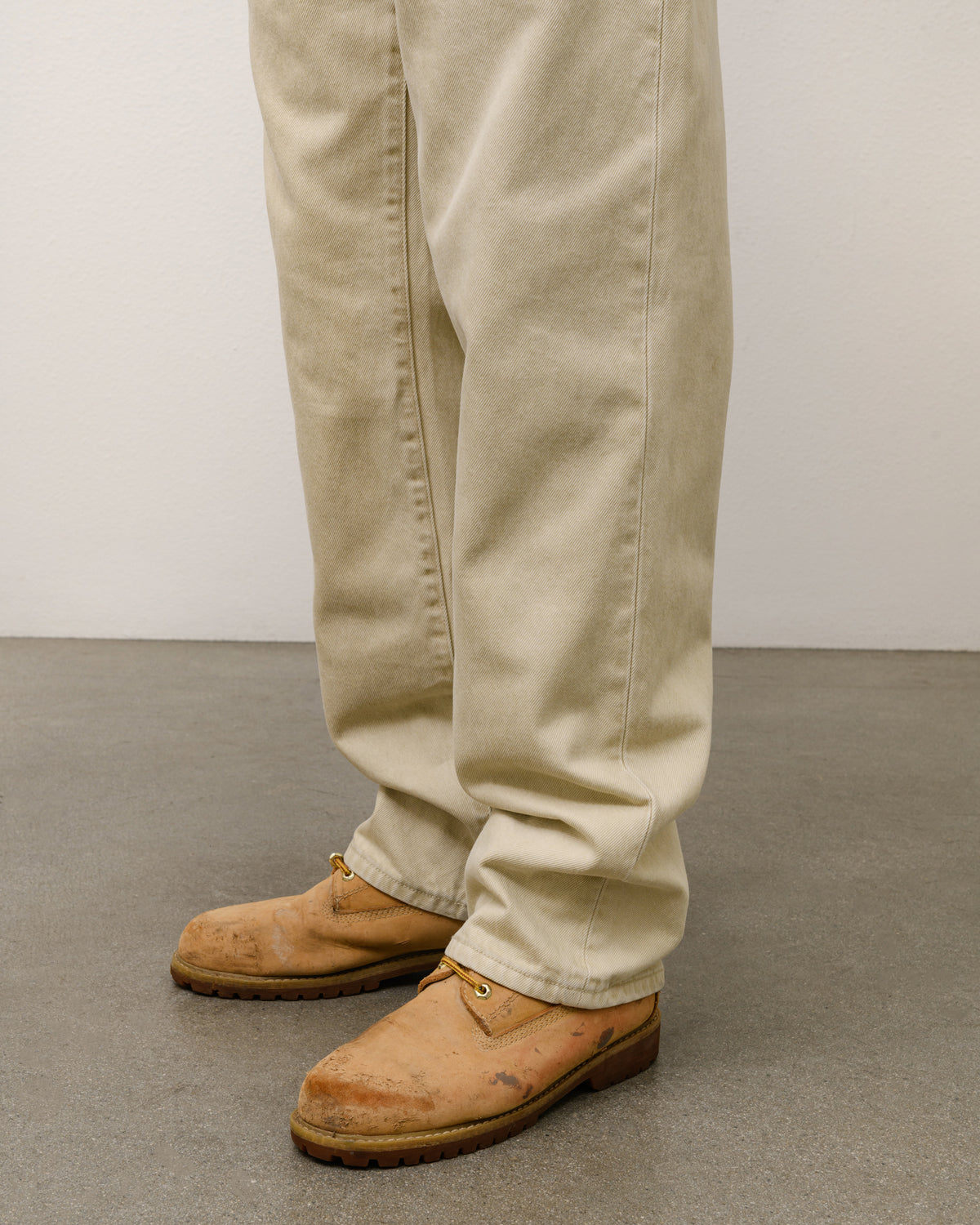 New Classic Jean Overdyed Unisex In Sand