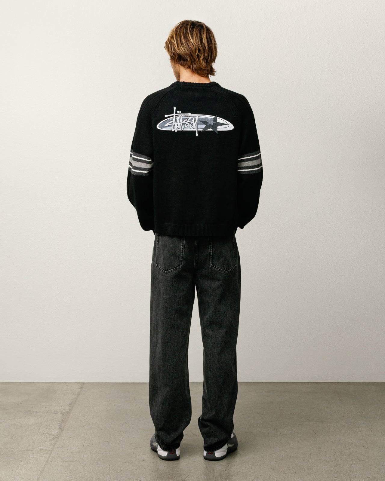 Stripe Raglan Crew – Black | Tops & Knits | Stüssy Europe
