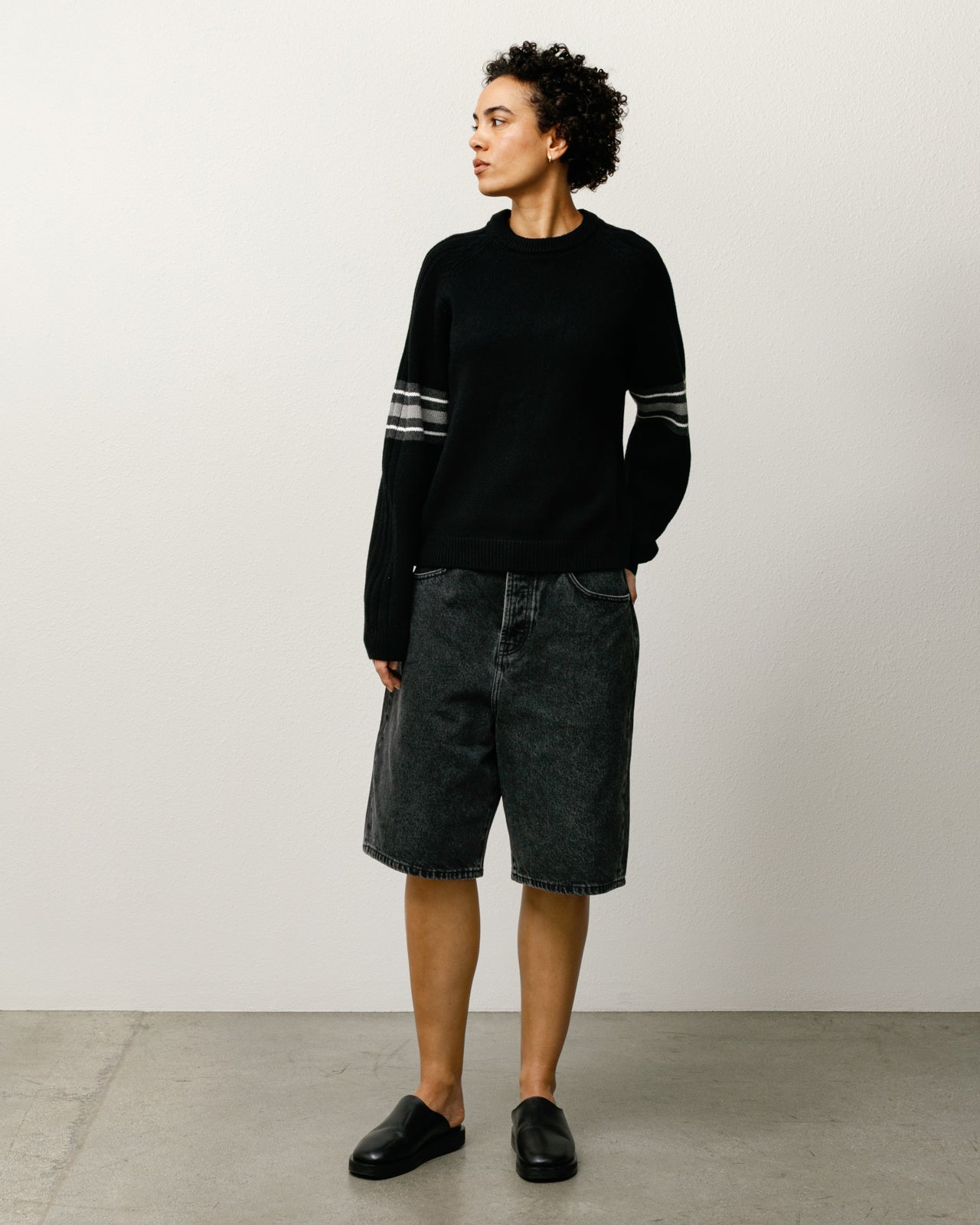 Stripe Raglan Crew – Black | Tops & Knits | Stüssy Europe