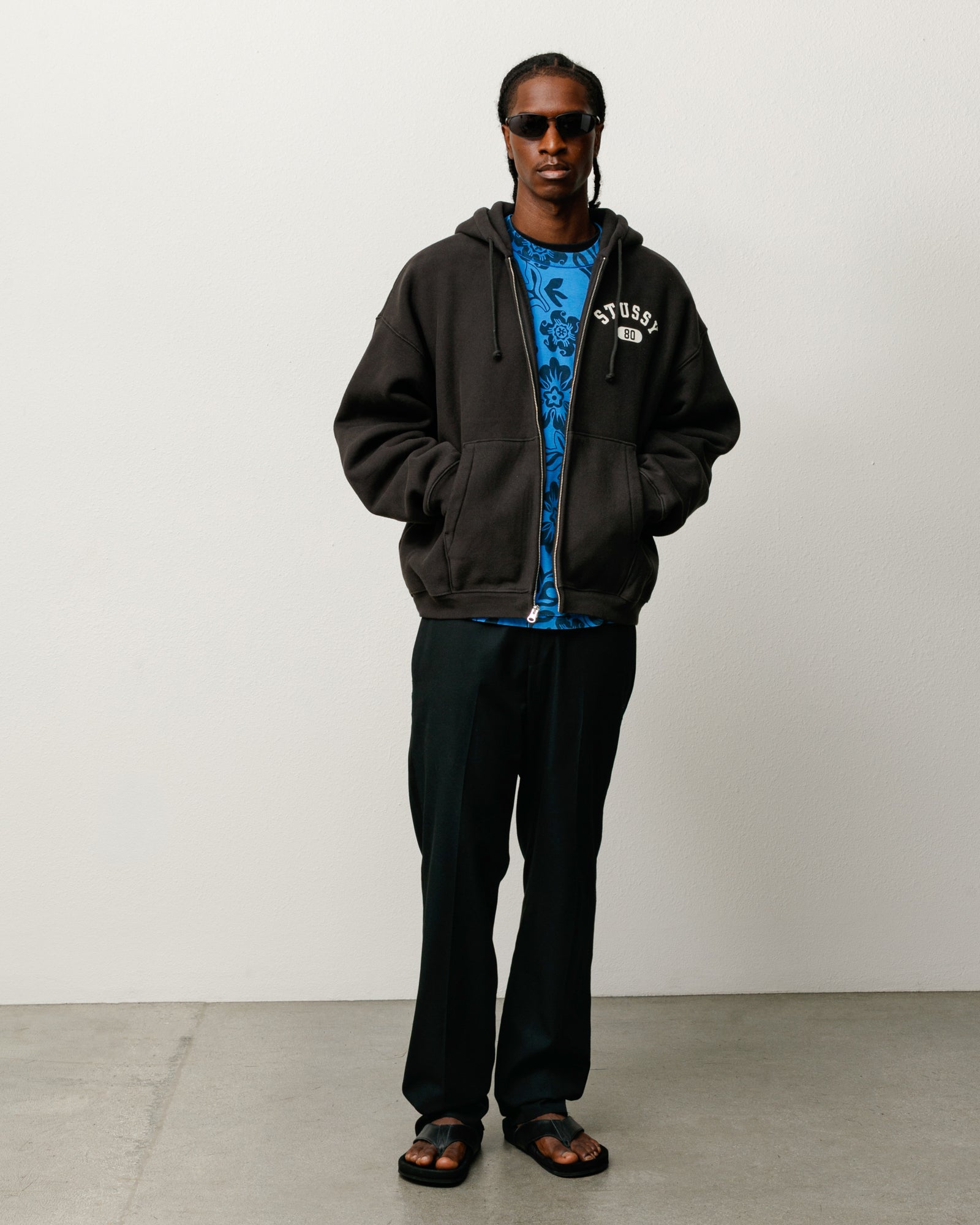 Varsity Zip Hood Unisex Long Sleeve In Washed Black