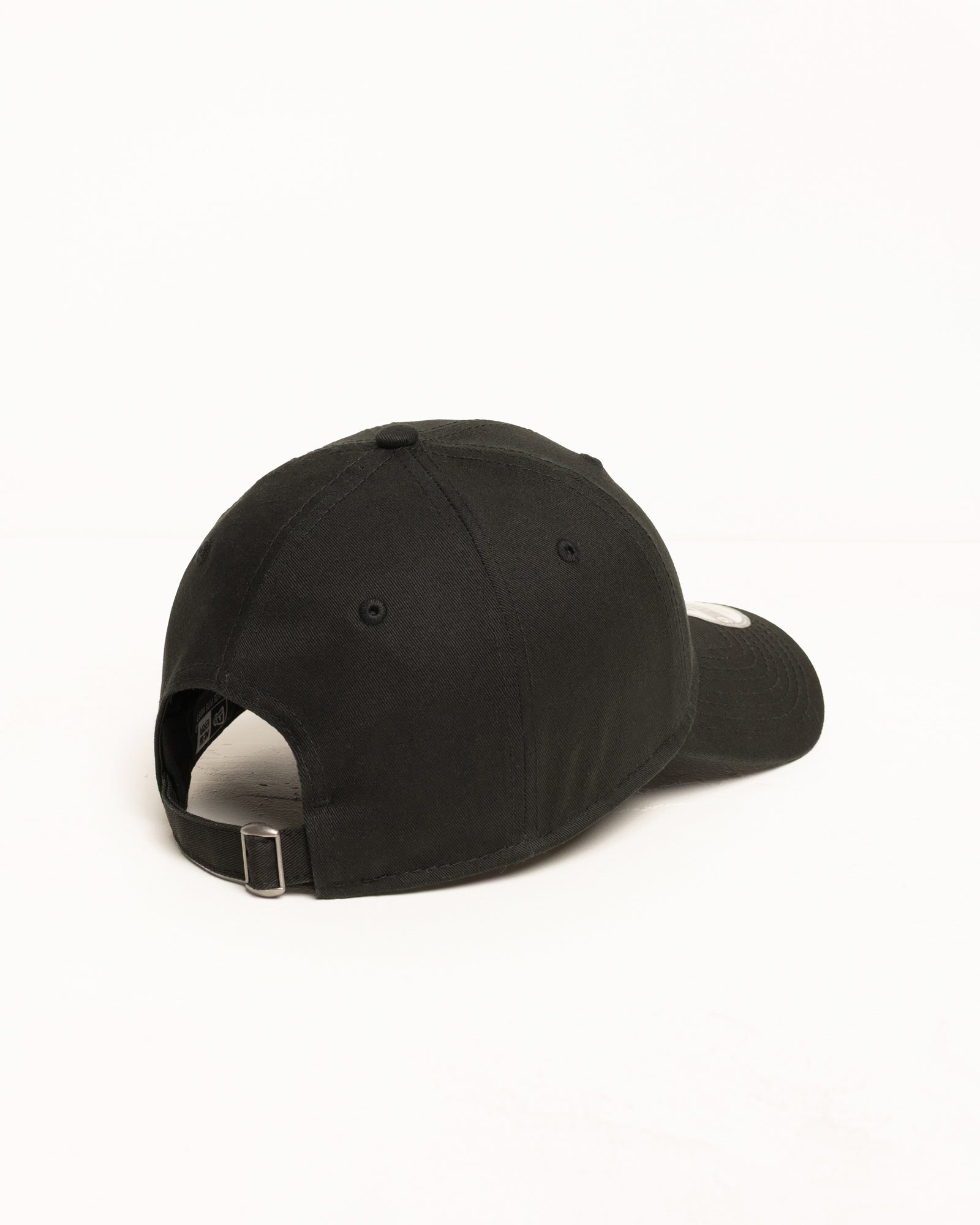 Basic 9twenty Cap Accessories In Black