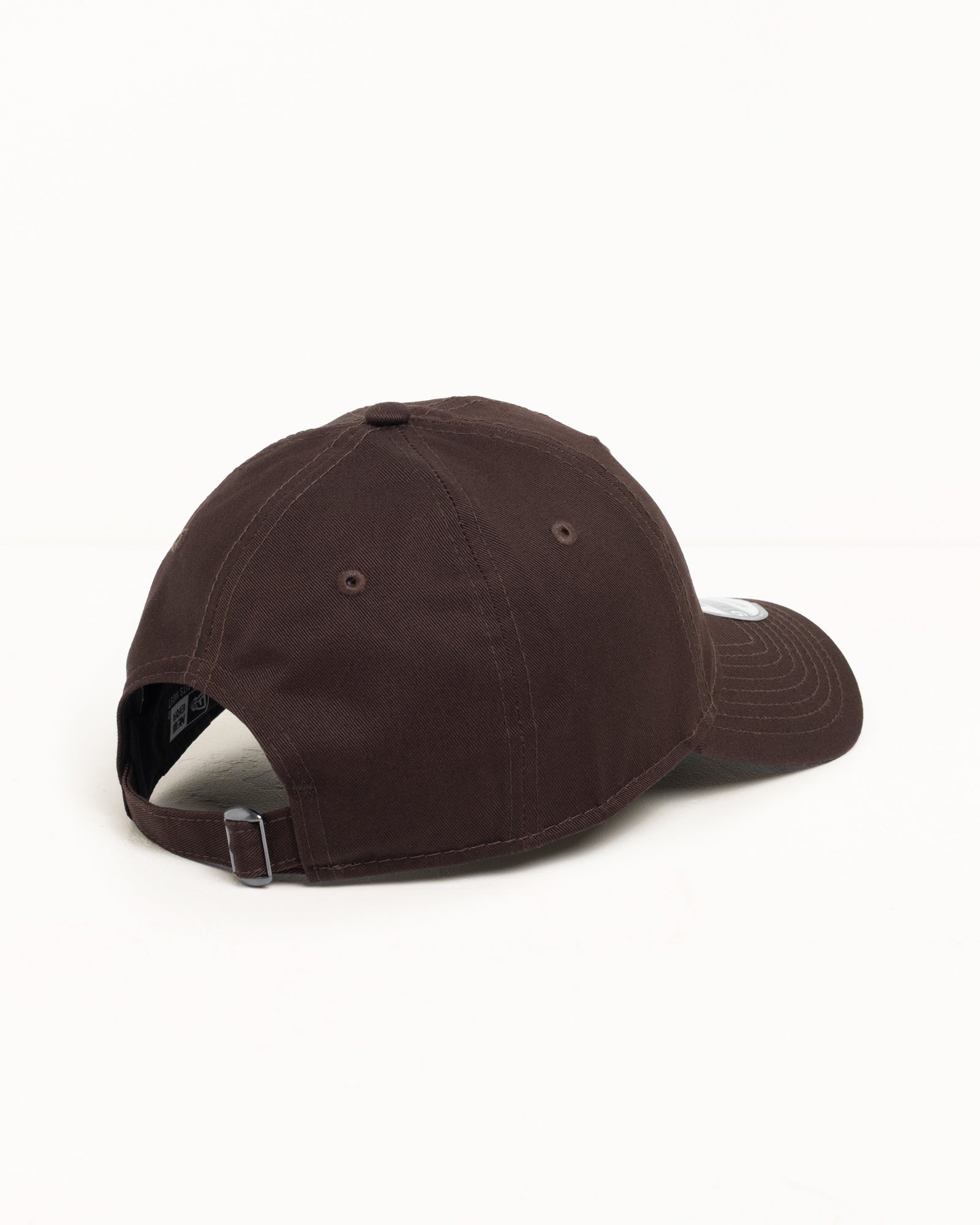 Basic 9twenty Cap Accessories In Brown