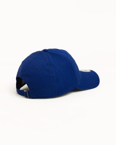 9TWENTY BASIC CAP Kopfbedeckung in Dunkelroyal aus Baumwoll-Twill mit verstellbarem Strapback