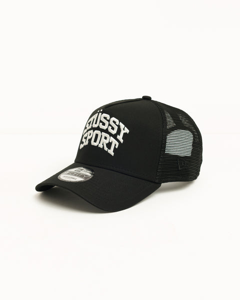 Stüssy 9FORTY Sport Casquette Trucker en noir, dos en mesh