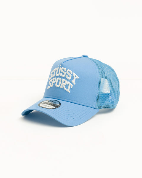 Casquette trucker 9FORTY Stüssy Sport en bleu ciel, dos en maille unisexe