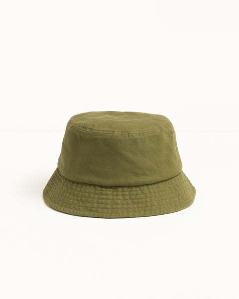 Couvre-chef Stock Bucket Hat en sergé de coton lavé olive, unisexe par Stüssy