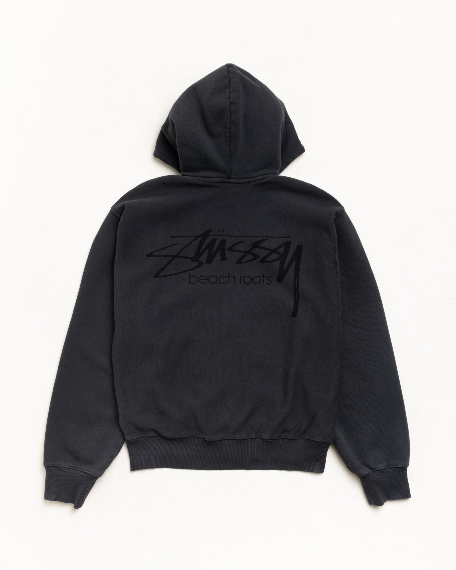 Stüssy ブラック フーディ Beach Roots Zip Hoodie Garment Dyed – Faded Black | Sweats