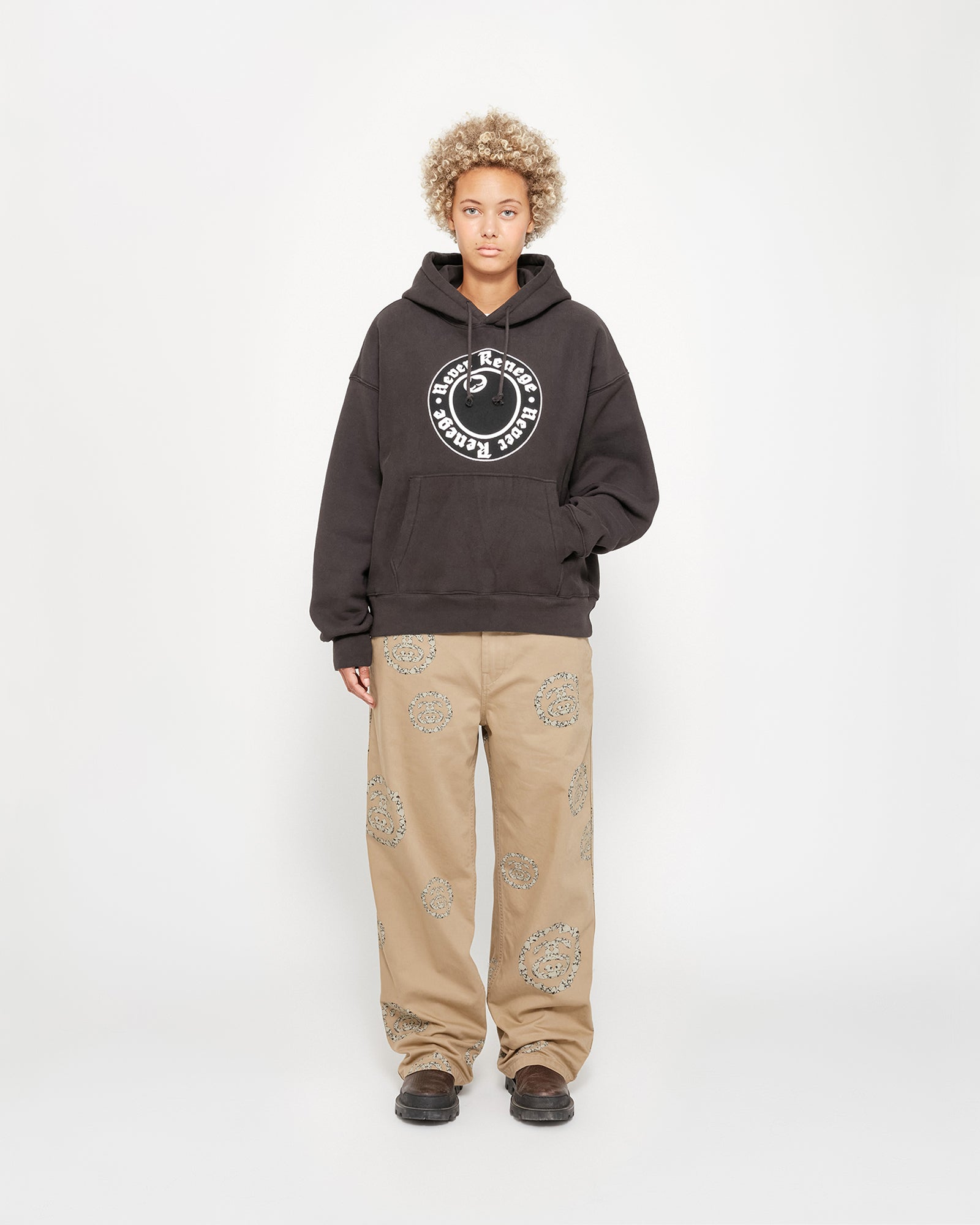 Stüssy & Denim Tears SS Wreath Chino in khaki – Stüssy Europe