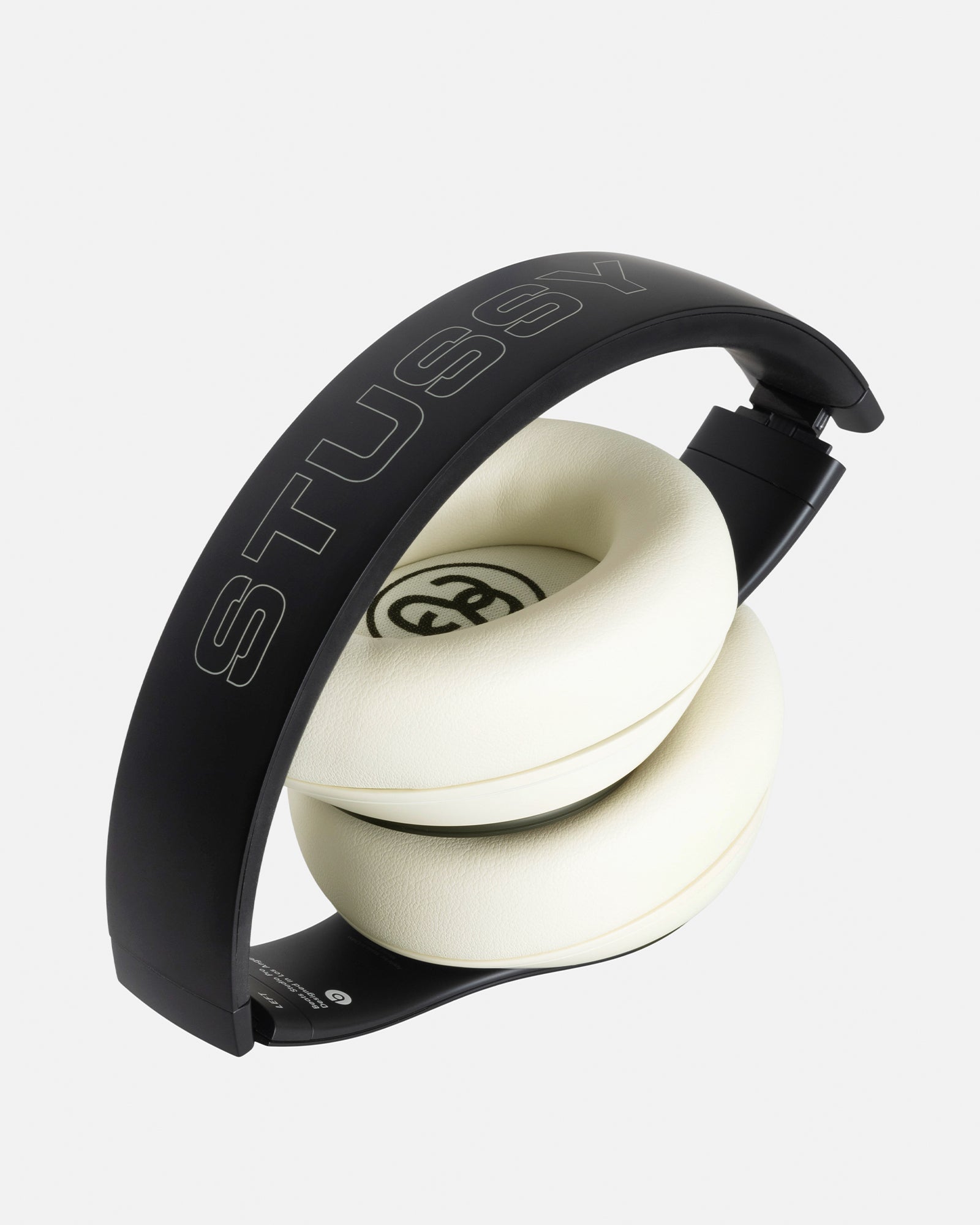 Stussy × Beats Studio Pro Headphonesステッカー複数枚付けます
